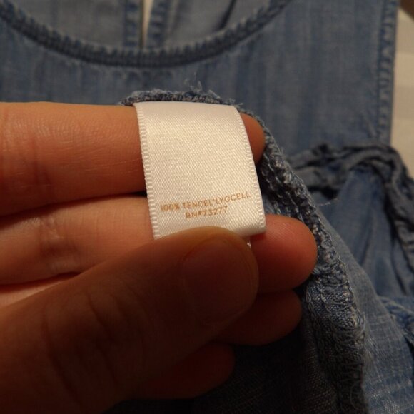 LAUREN CONRAD Denim Cold Shoulder Blouse | M - Picture 5 of 5